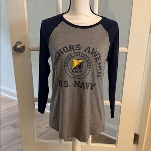 VS PINK US Navy Top, Size Small